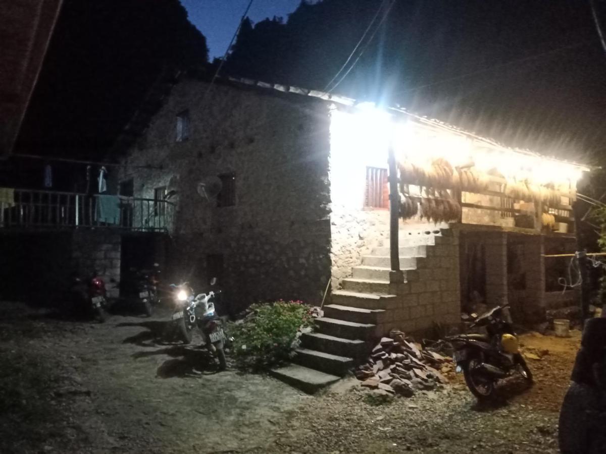 Trieu Chuong Homestay Каобанг Екстер'єр фото